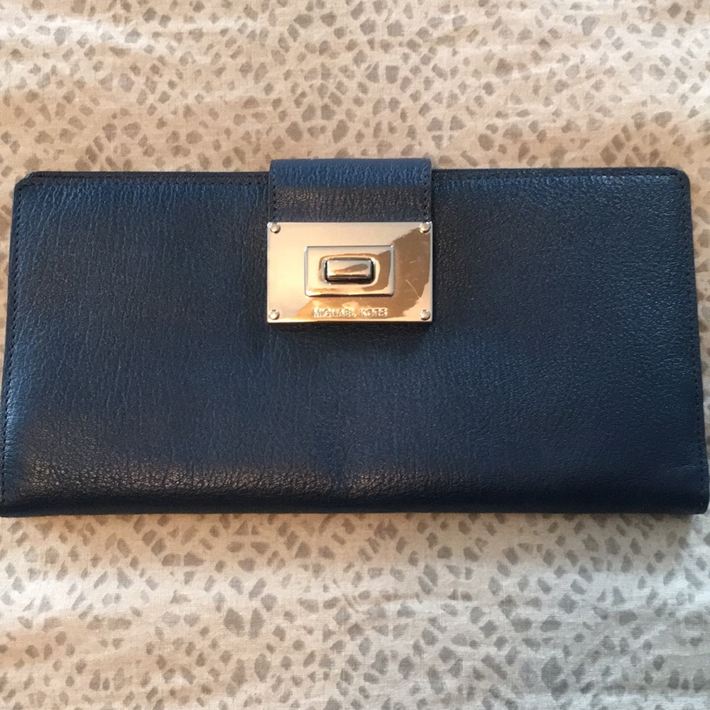 Michael Kors navy clutch